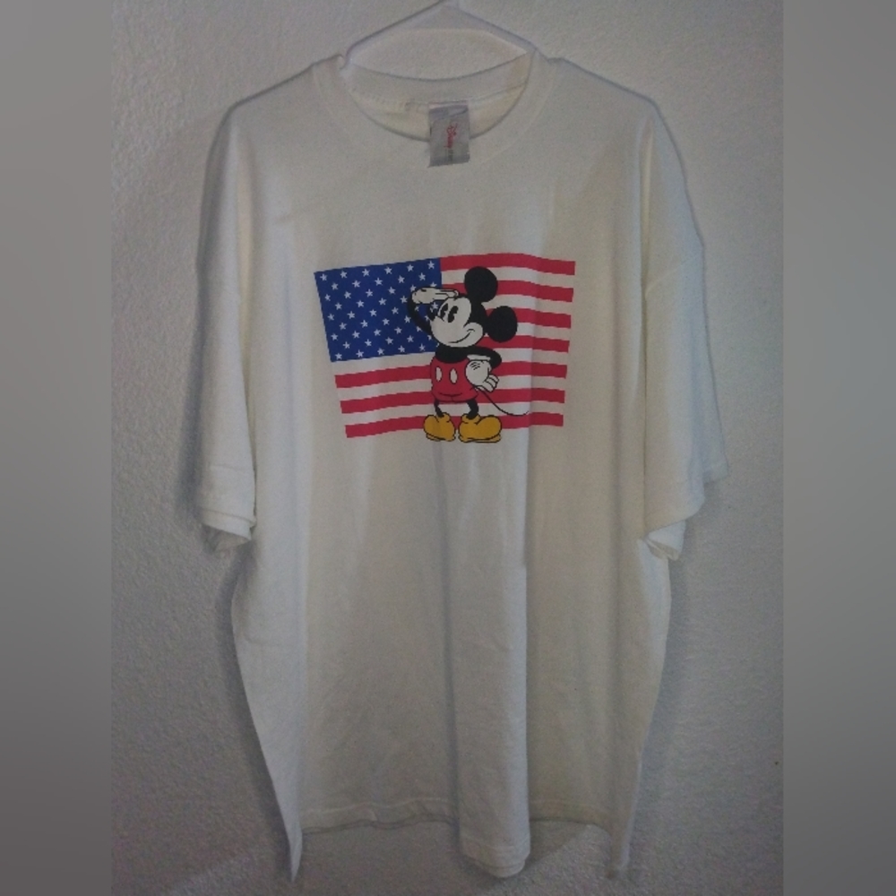 Vintage NWT Disney Store Mickey Mouse with US Flag Saluting Size 2XL